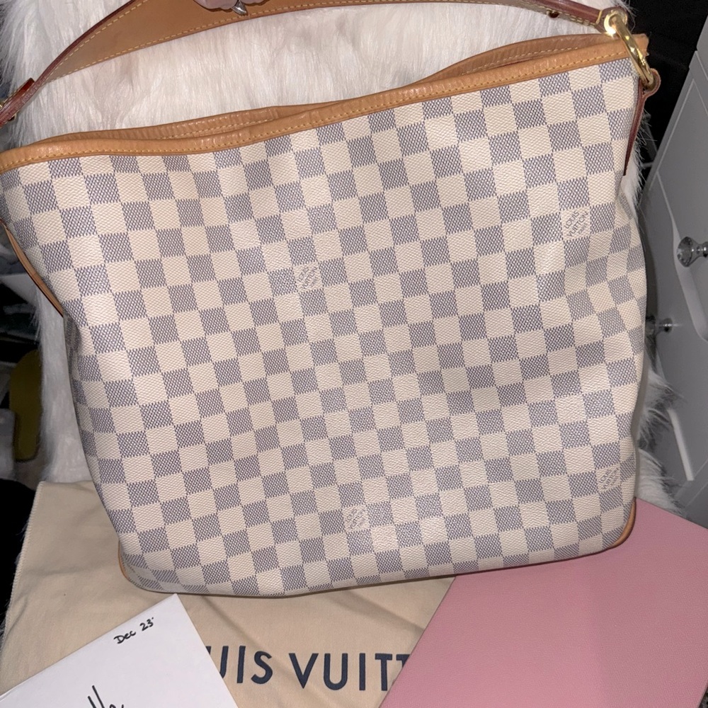 SOLD Louis Vuitton Delightful MM